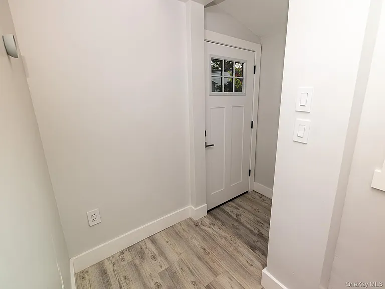 47 Wood St #2 — Photo 16