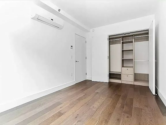 5th image of 227 Lexington Ave #1005