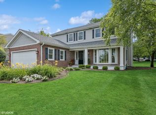 1225 Yorkshire Ln, Barrington, IL 60010