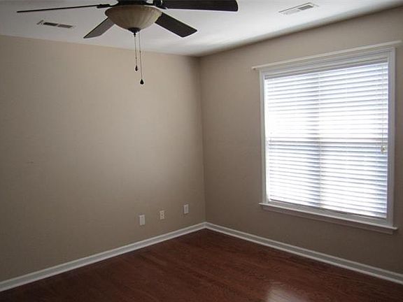 3rd image of 9329 Mitchell Glen Dr