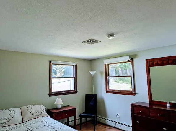 3 Linden Dr, South Hadley, MA 01075