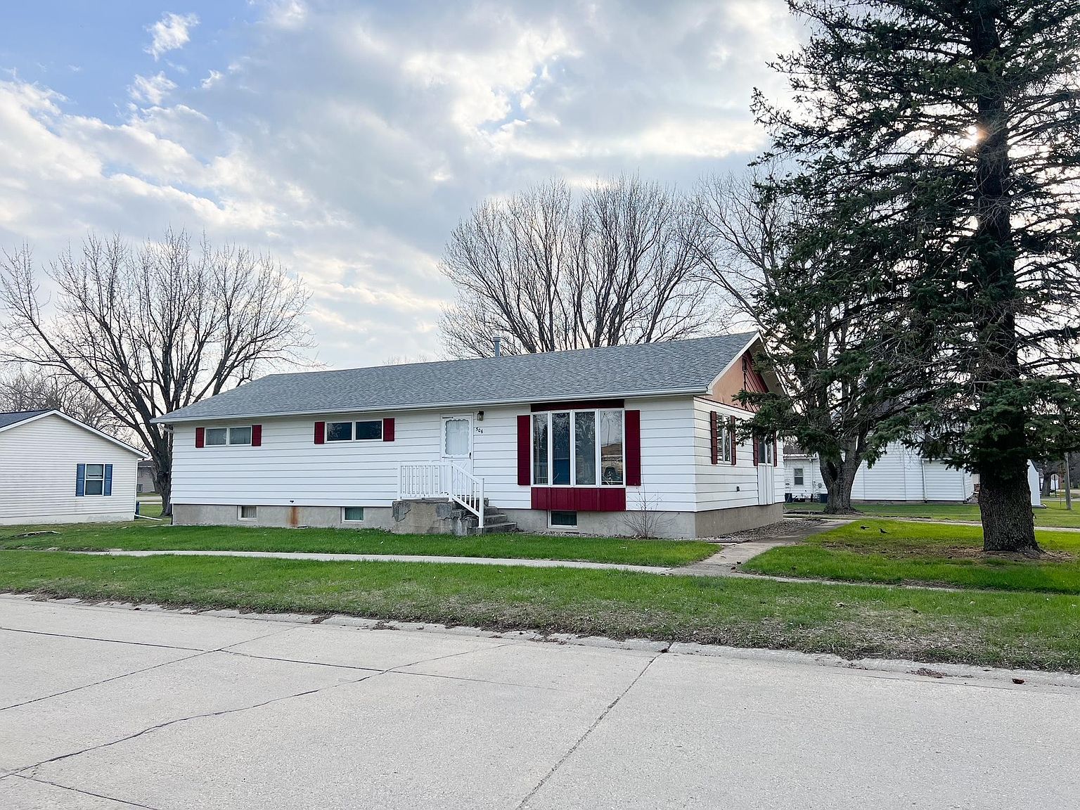 506 Rohrer St, Round Lake, MN 56167 Zillow