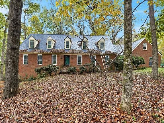 3rd image of 3655 E Fairview Rd SW