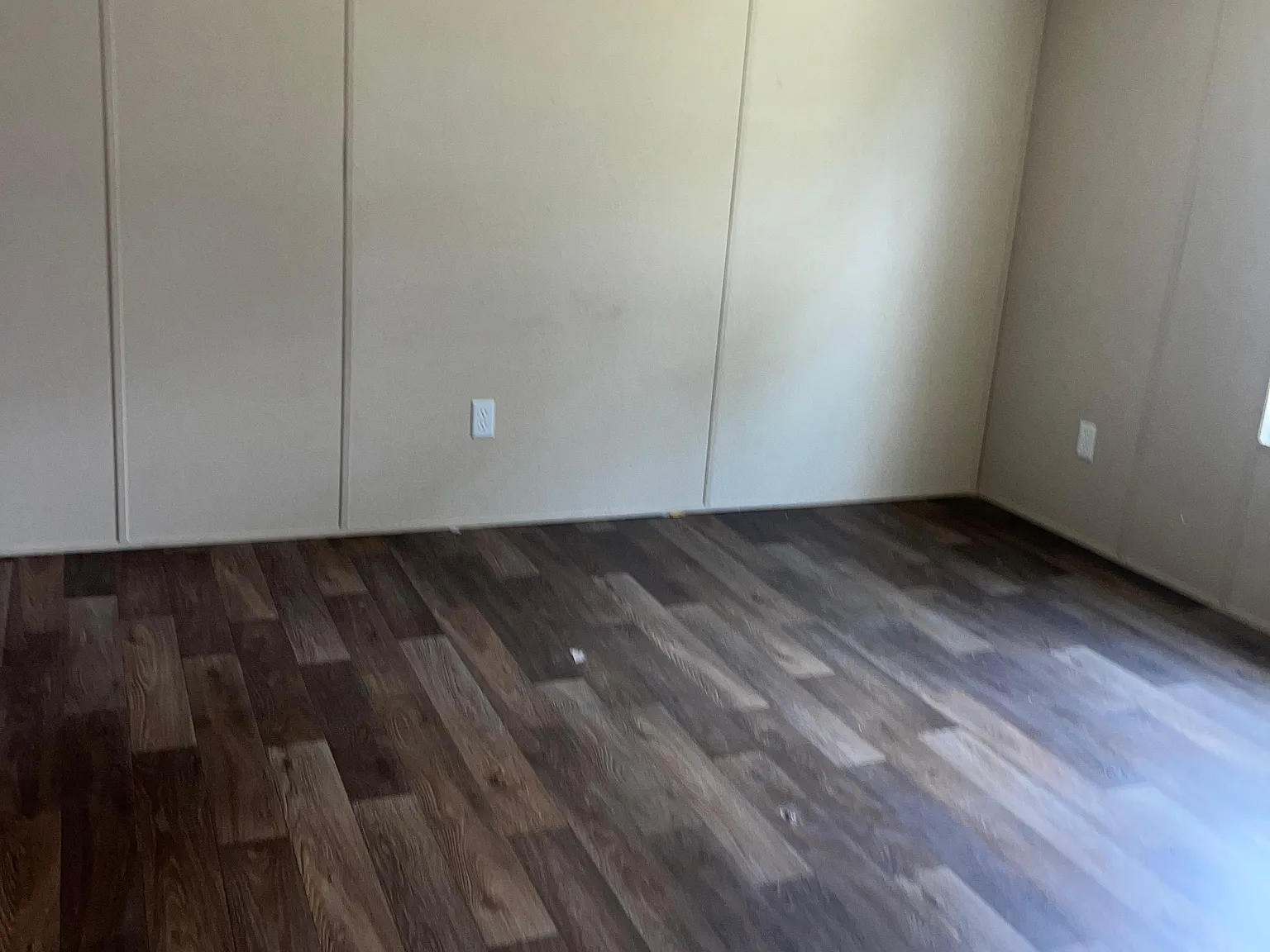 3 bed, 700 sqft, $1,200 — Photo 2
