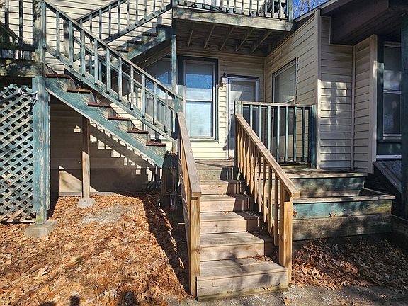 3rd image of 929 Bridge Ave #3