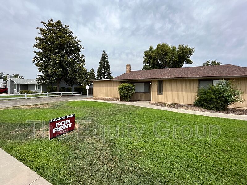 1st image of 2026 E Vassar Dr