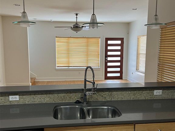 4th image of 2024 E 2nd St #B