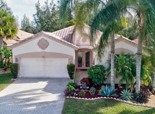 9246 Vercelli St, Lake Worth, FL 33467