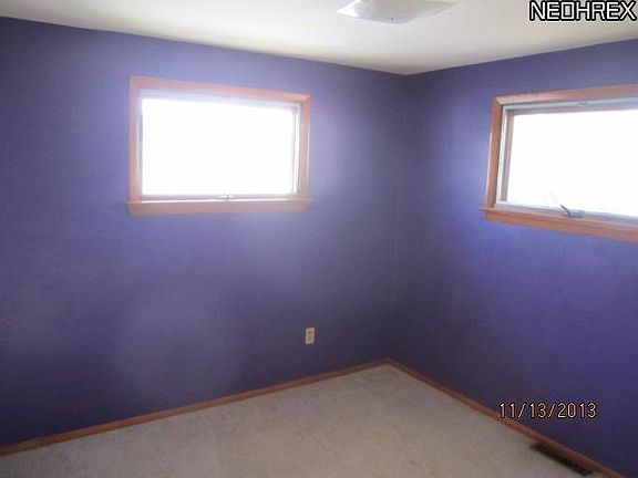 4th image of 324 Woodland Ave