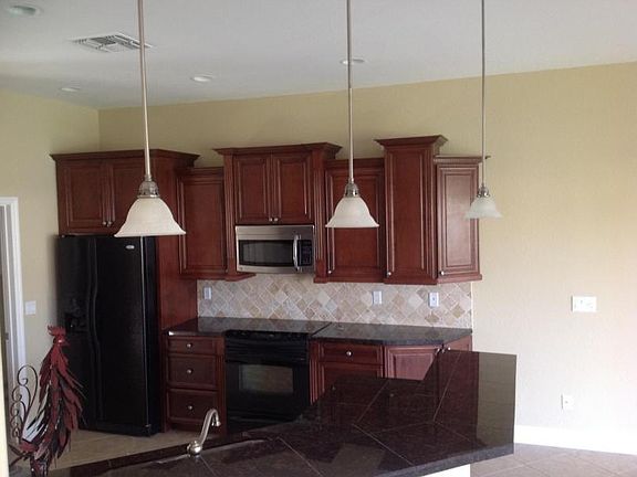 4th image of 2401 SW Datura Ave