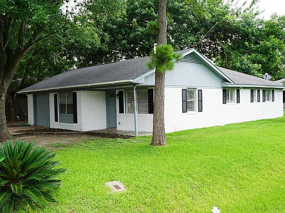 2nd image of 1100 Goliad Ave