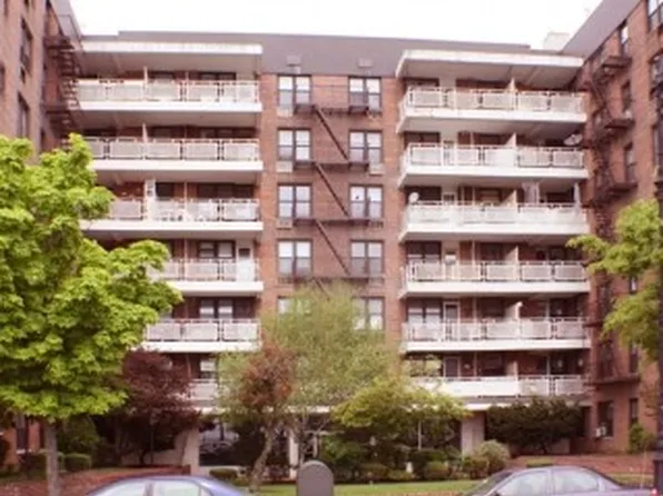 3235 Emmons Avenue image 1 of 1