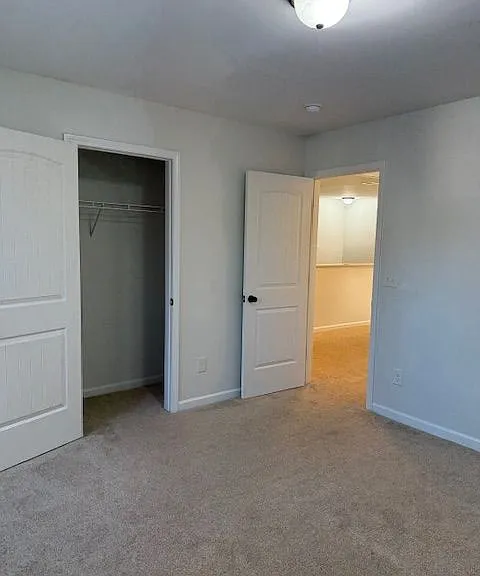 313 Clover Brook Dr — Photo 8
