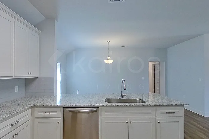 17617 Carlisle Ave — Photo 7