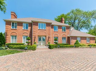 47 Hamilton Ln, Oak Brook, IL 60523