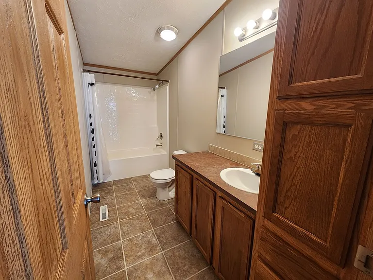 Belle Villa Lake — Photo 47