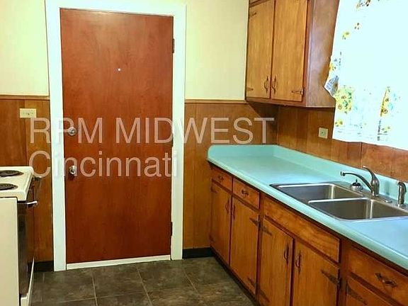 5th image of 6410 Tyne Ave
