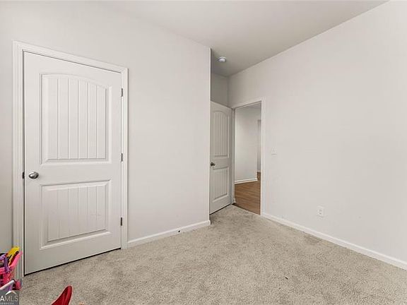 4th image of 69 Embry Blvd