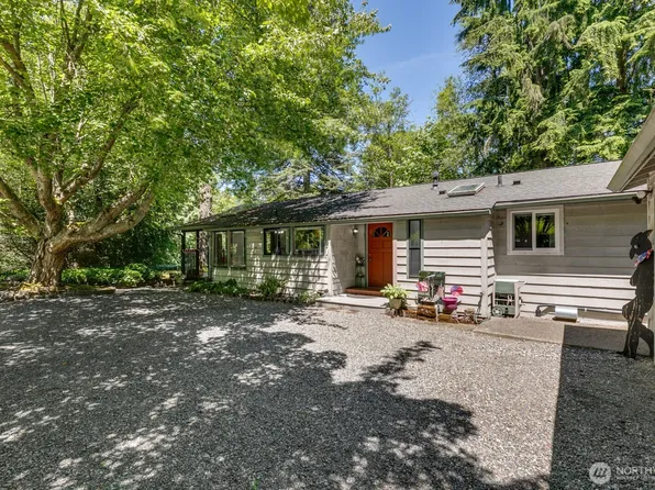 3827 212Th Street SW, Lynnwood, WA 98036
