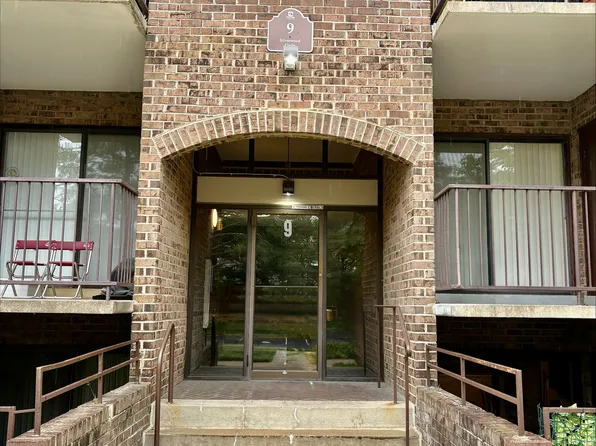 9 Silverwood Cir APT 3, Annapolis, MD 21403