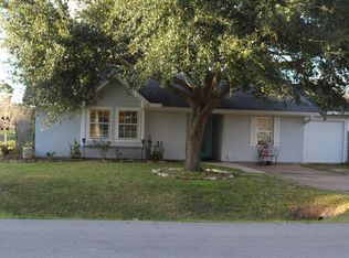 3526 Schroeder Ave, Needville, TX 77461