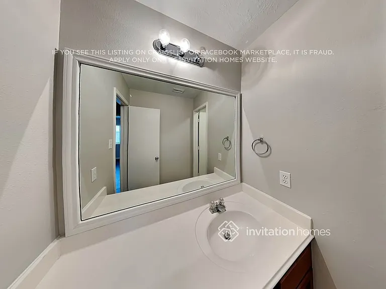 11223 Country Club Green Dr — Photo 25