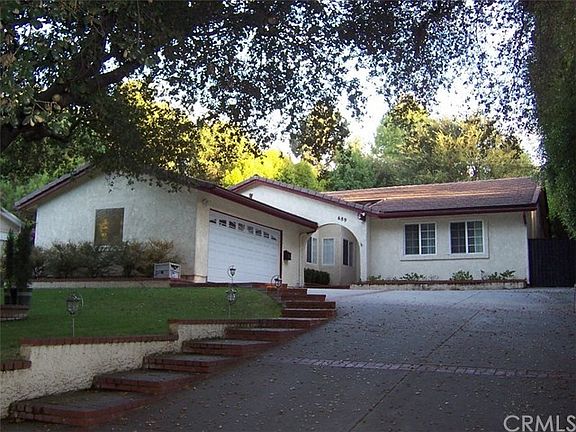 2nd image of 689 W Montecito Ave