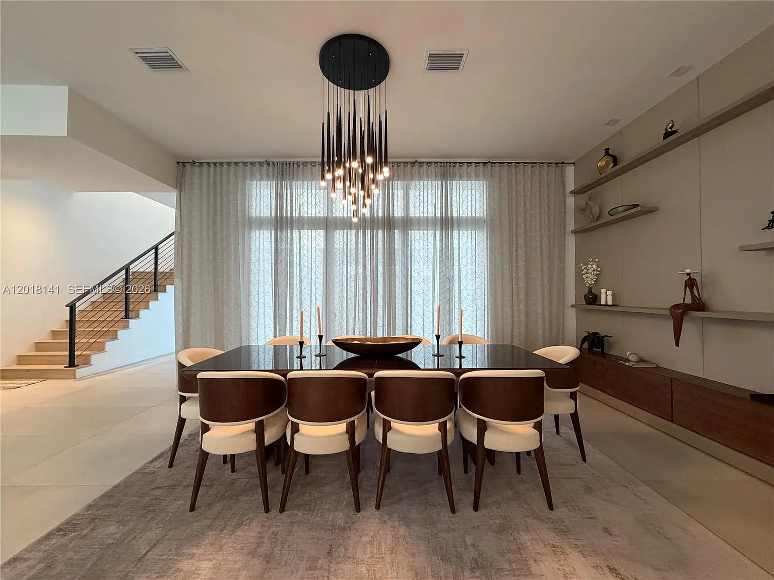 5 bed, 6.5 bath, 5231 sqft, $20,000 — Photo 1