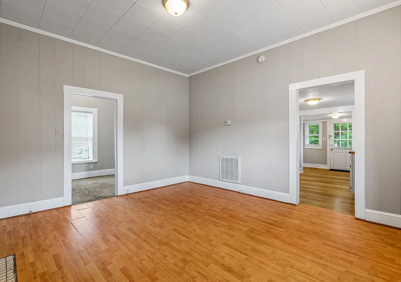 UNCG area with 3 bedrooms and 1 bath, Central AC! — Photo 4