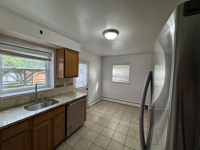 2 bed, $2,500 — Photo 4