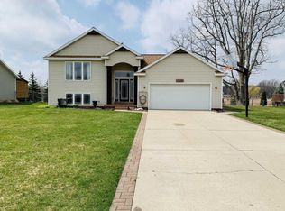7929 Westside Dr, Hudsonville, MI 49426
