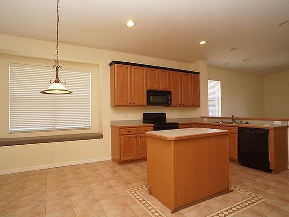 3rd image of 8037 Moccasin Trail Dr