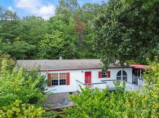 994 Ohara Dr, Dandridge, TN 37725