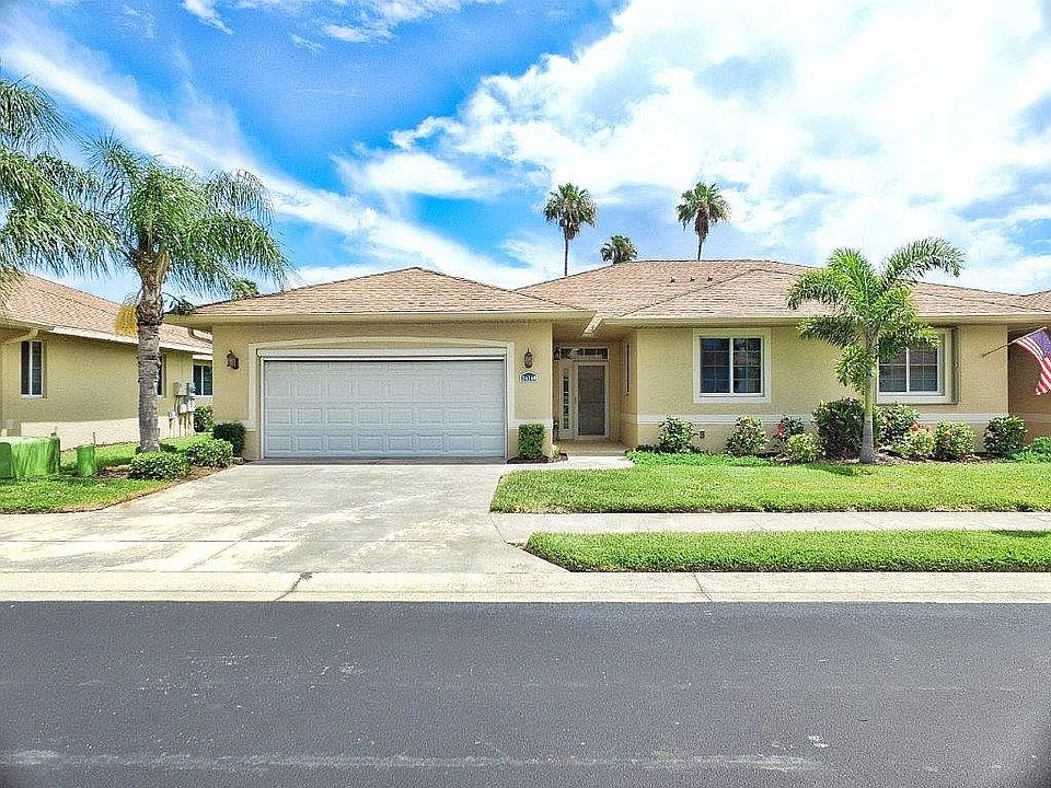 1st image of 24140 Green Heron Dr #11