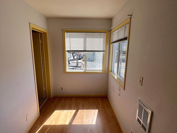 3rd image of 602 Cypress Ave