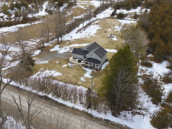 4th image of 1957 Read Rd