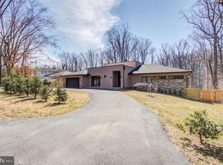 7324 Arrowood Rd, Bethesda, MD 20817
