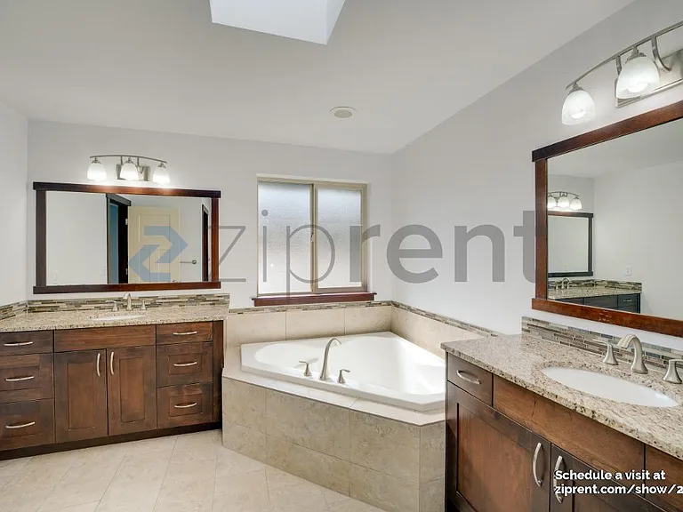 7607 NE 143rd Ct — Photo 18