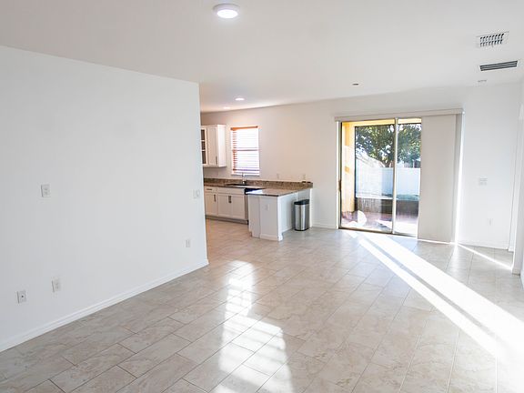 3rd image of 1436 Clear Brook Pl