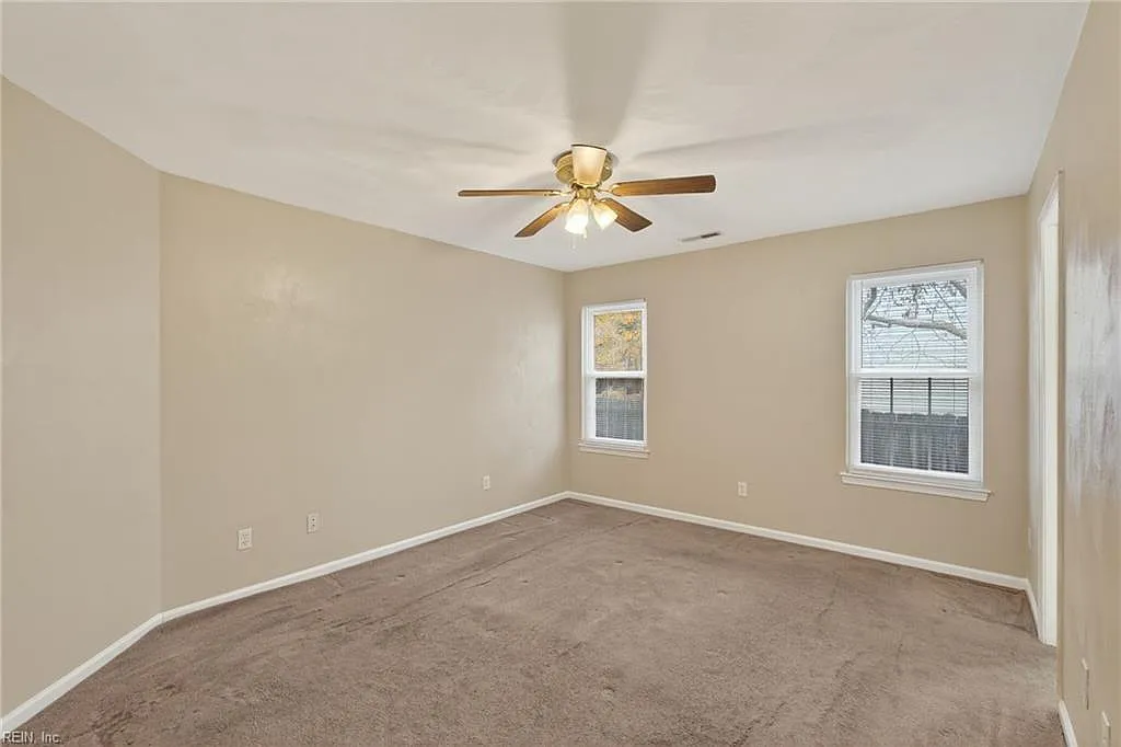 3 bed, 1500 sqft, $2,700 — Photo 3