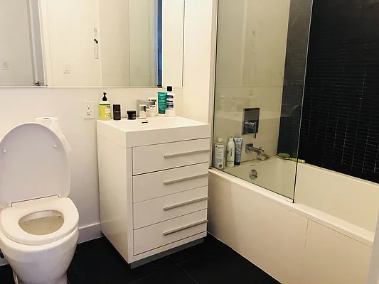 Rented by JW Real Estate Services LLC | media 29