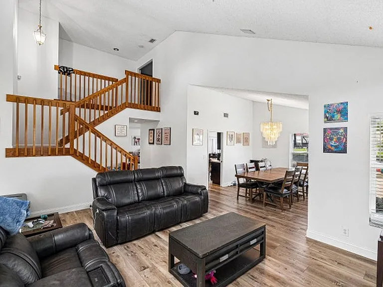 7366 Ashley Shores Cir — Photo 8