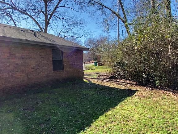 3rd image of 418 Epps Bridge Pkwy #418