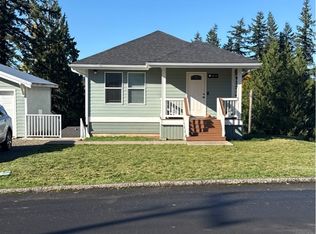 305 SE Elder St, Toledo, OR