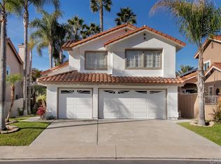 1959 Casablanca Ct, Vista, CA 92081