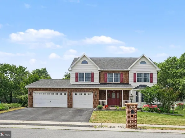 130 Koch Ln, Harrisburg, PA 17112