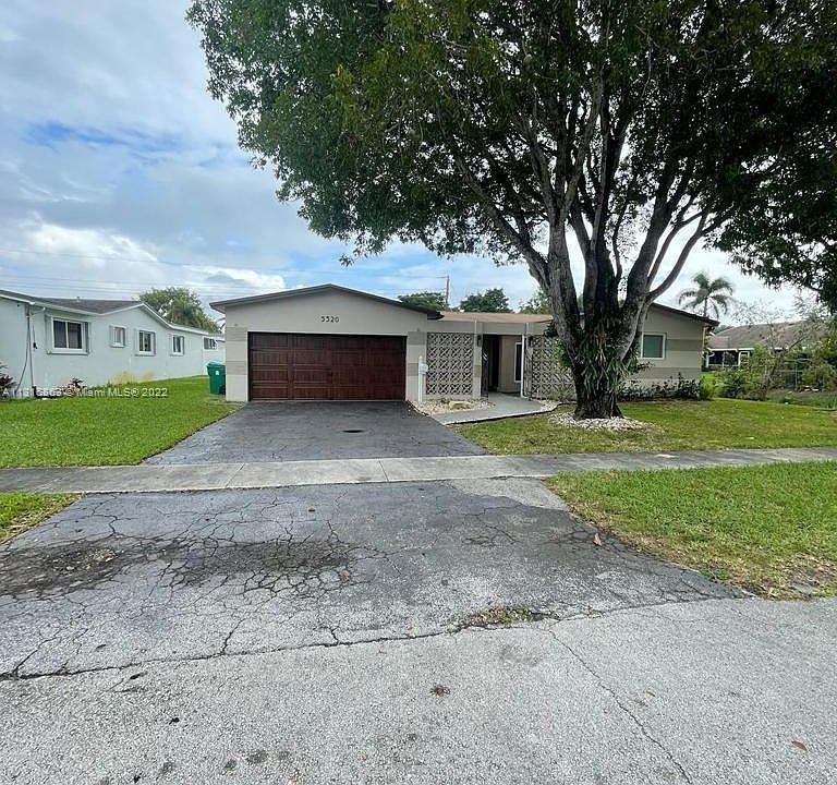 1st image of 5320 SW 89th Ave #0