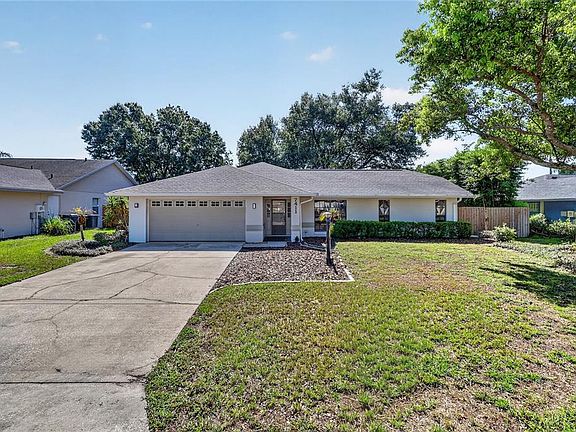 2nd image of 7411 FLORAL CIRCLE E