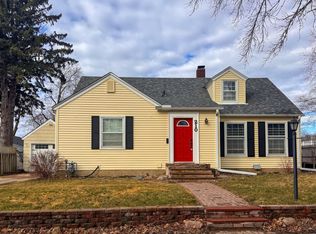210 6th Ave NE, Faribault, MN 55021