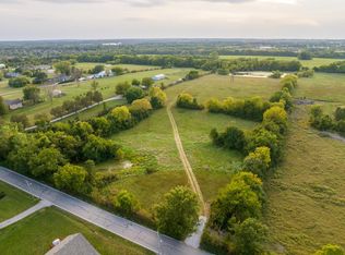 Doc Henry Rd, Lees Summit, MO 64082